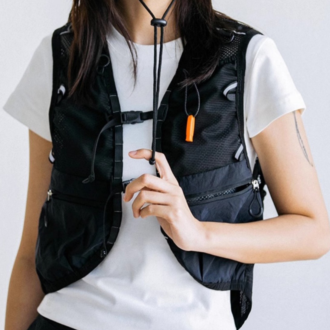 ユニセックスアウトドアユーティリティベストパッチワークマルチ - Outdoor Adventure Vest のレビューと価格