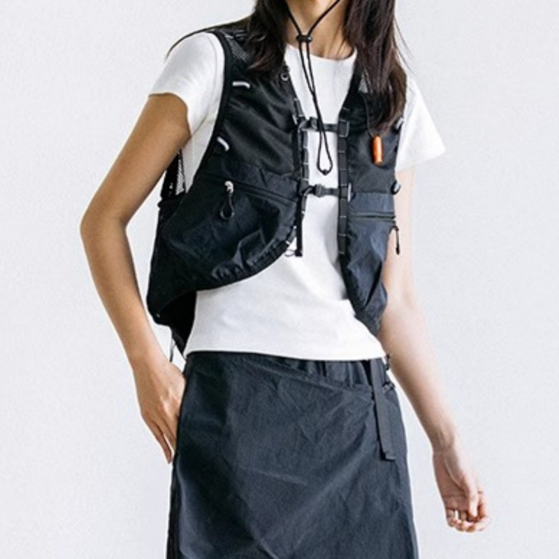 ユニセックスアウトドアユーティリティベストパッチワークマルチ - Outdoor Adventure Vest のレビューと価格